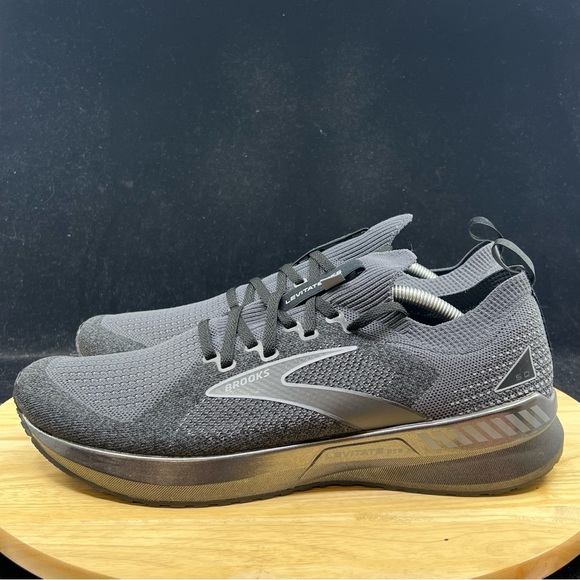 Brooks Levitate Stealth Fit 5 Athletic Running Shoes Men's Sizes Black/Ebony - Picture 7 of 9